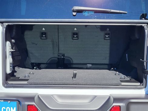 New 2026 Jeep Wrangler Unlimited Rubicon image 22