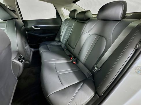 New 2025 Hyundai Sonata Limited image 14