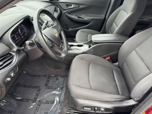 Used 2018 Chevrolet Malibu LT image 5
