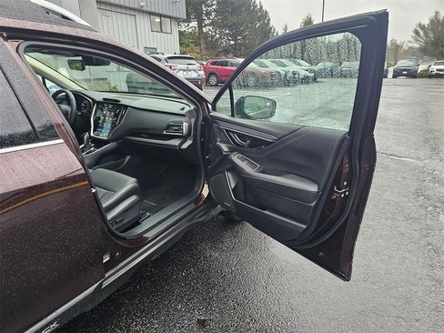 Used 2025 Subaru Outback Touring image 10