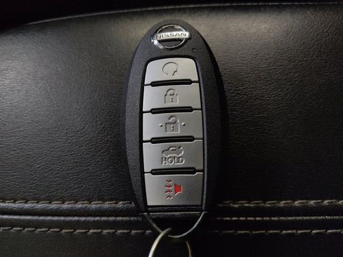 Used 2021 Nissan Sentra SV FWD image 32