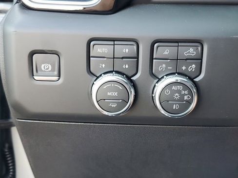 New 2026 GMC Sierra 3500 Denali w/ Denali Reserve Package image 20