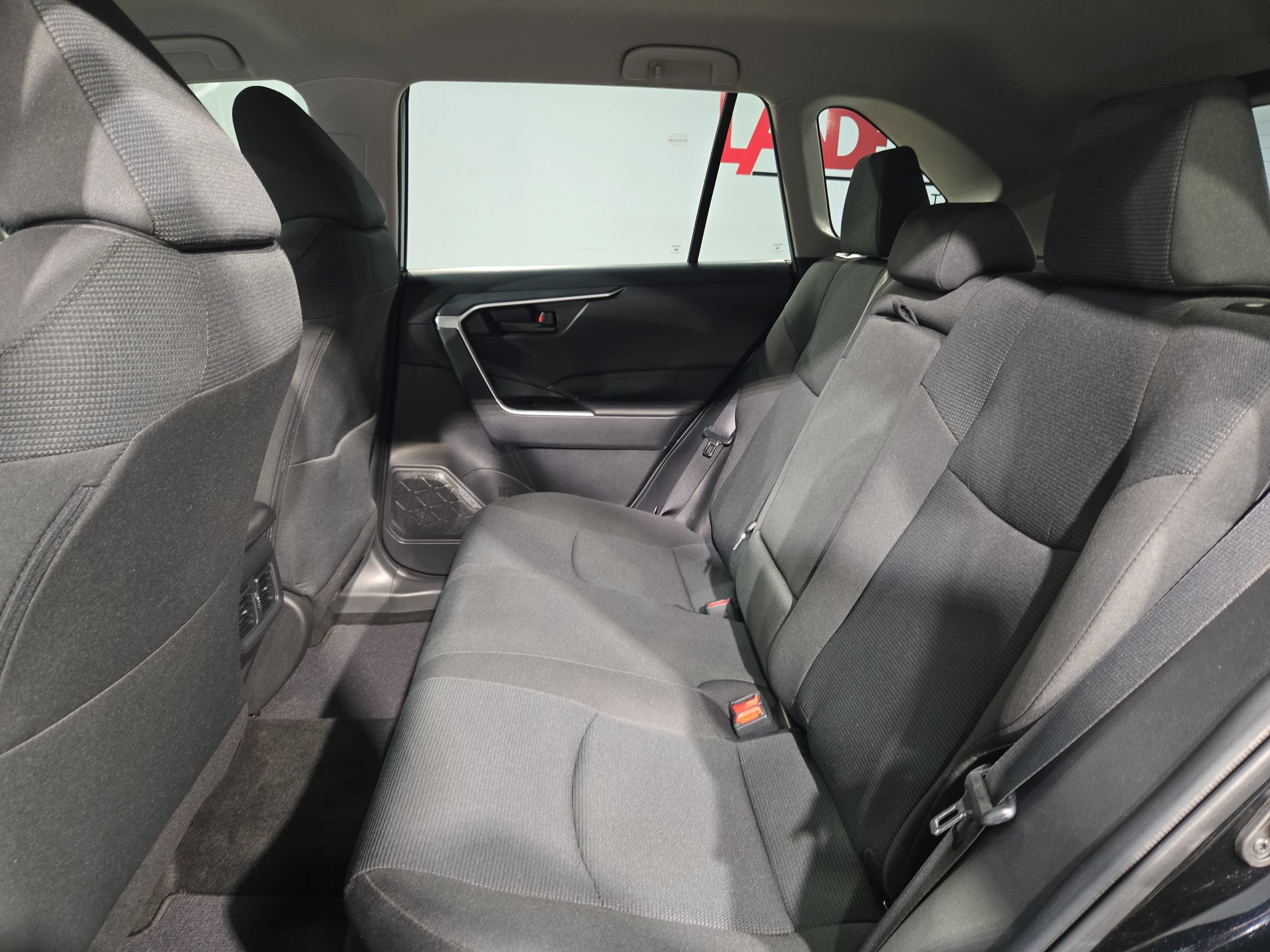 Certified 2024 Toyota RAV4 LE AWD/4WD image 34