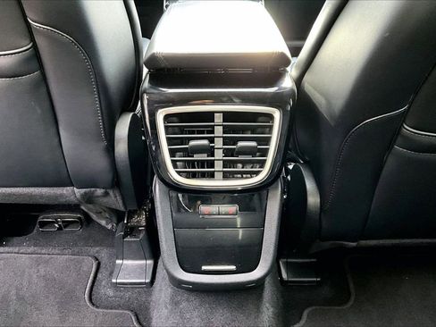 Used 2022 Lincoln Nautilus Reserve image 17