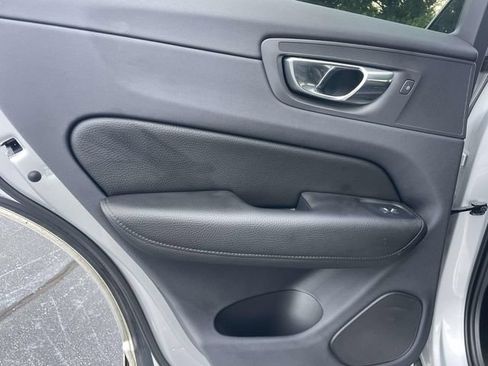 Used 2019 Volvo XC60 T5 Inscription w/ Protection Package Premier FWD image 12