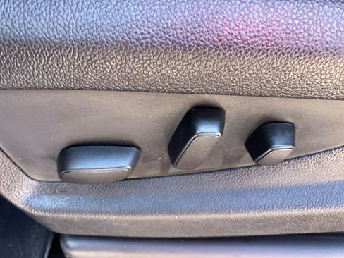 Used 2015 Chevrolet Silverado 1500 LT w/ LT Convenience Package image 11