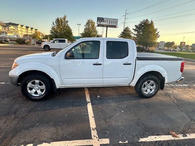Used 2009 Nissan Frontier SE w/ SE Value Truck Pkg AWD/4WD image 4