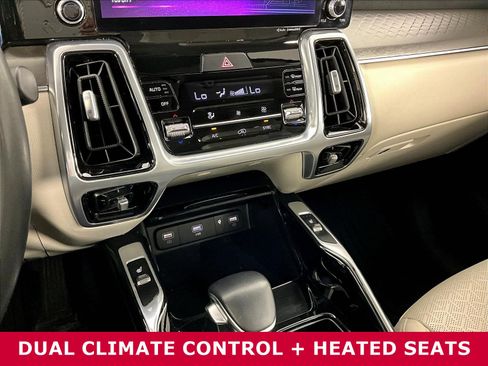 Used 2023 Kia Sorento SX AWD/4WD image 15