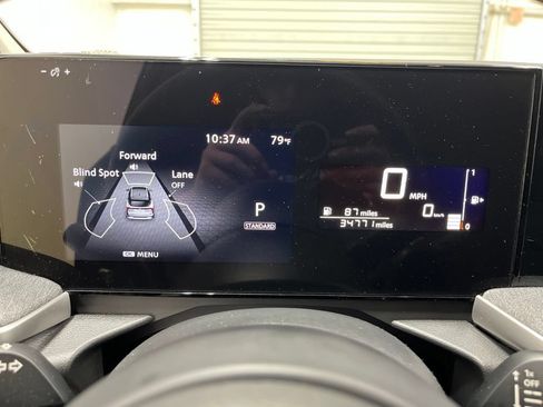Used 2025 Nissan Kicks SV FWD image 11