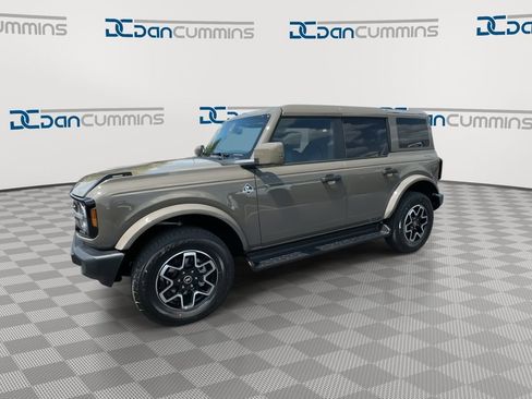 New 2026 Ford Bronco Outer Banks AWD/4WD image 4