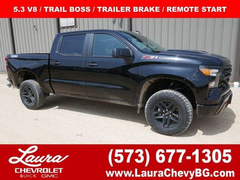 New 2026 Chevrolet Silverado 1500 Custom Trail Boss AWD/4WD image 1