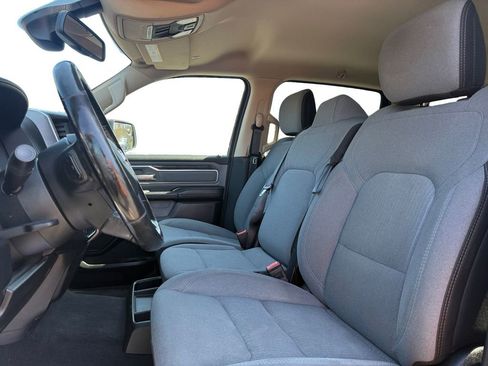 Used 2019 RAM 1500 Big Horn AWD/4WD image 9