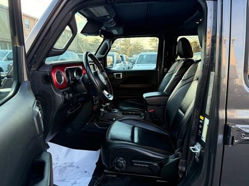 Used 2021 Jeep Gladiator Rubicon image 25