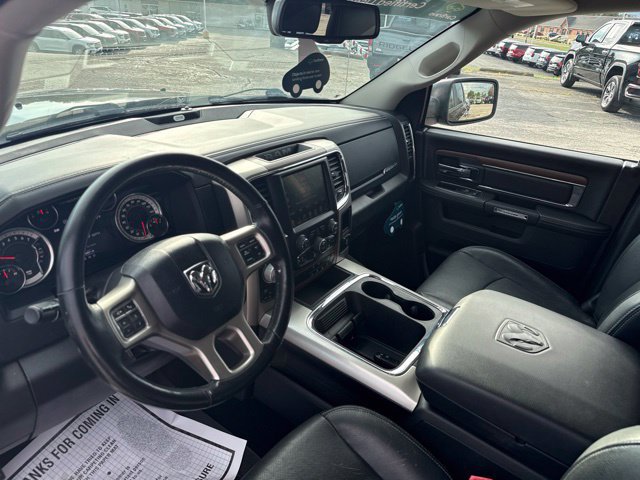 Used 2017 RAM 1500 Laramie w/ Convenience Group AWD/4WD image 16