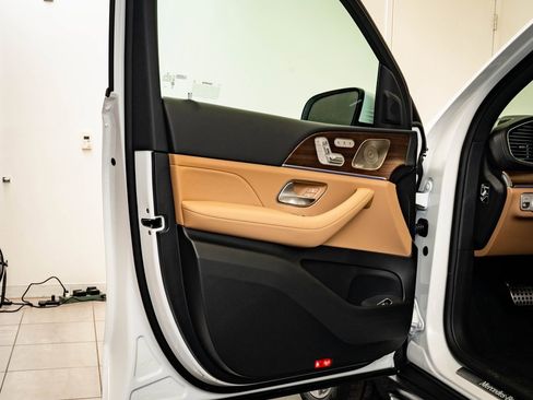 New 2026 Mercedes-Benz GLS 450 GLS 450 image 27