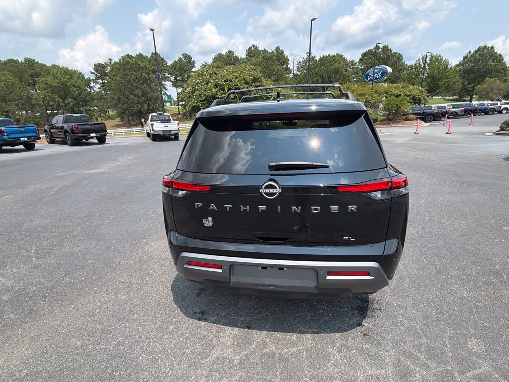 Used 2026 Nissan Pathfinder SL FWD image 43