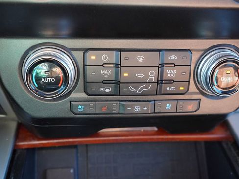 Used 2020 Ford F350 King Ranch w/ King Ranch Ultimate Package AWD/4WD image 7