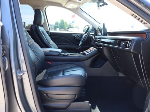 Used 2023 Lincoln Aviator Reserve image 15