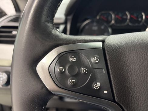 Used 2017 Chevrolet Suburban Premier image 25