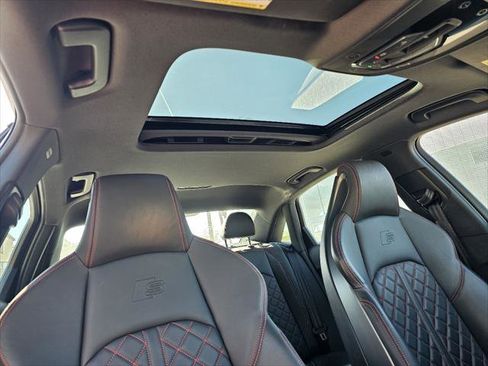 Used 2023 Audi S4 Prestige w/ Prestige Package image 3