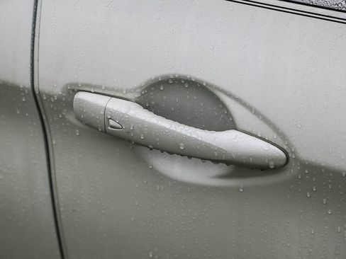 Used 2019 Nissan Rogue Sport SL w/ Premium Package image 11