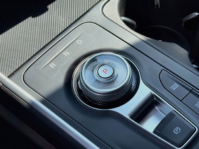 New 2026 Kia Carnival LXS FWD image 16