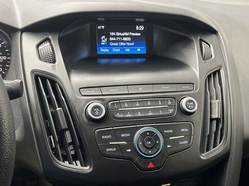 Used 2018 Ford Focus SE image 15