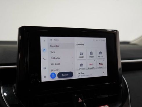 Used 2025 Toyota Corolla LE image 26