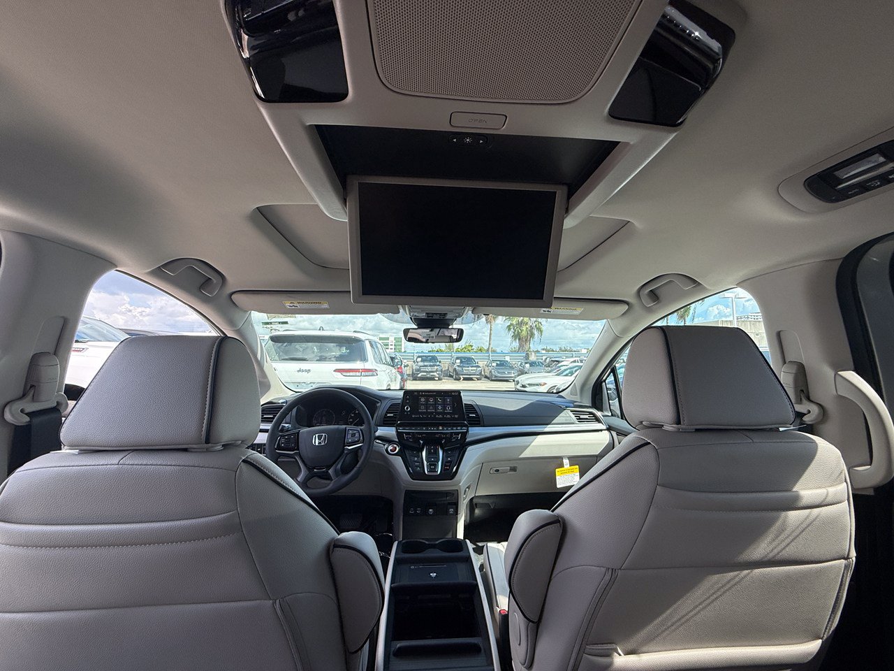New 2027 Honda Odyssey Touring image 10