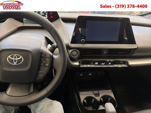 New 2026 Toyota Prius LE image 12