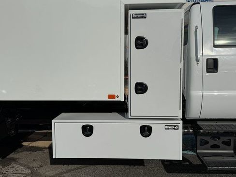 New 2026 Ford F750 2WD Crew Cab Super Duty image 5