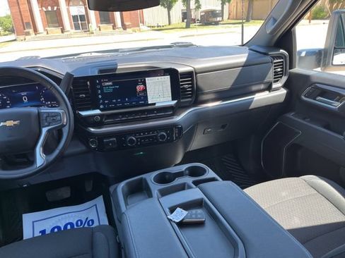 Used 2025 Chevrolet Silverado 2500 LT w/ Convenience Package AWD/4WD image 20