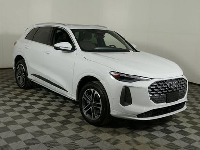 Used 2025 Audi Q5 Premium w/ Convenience Package