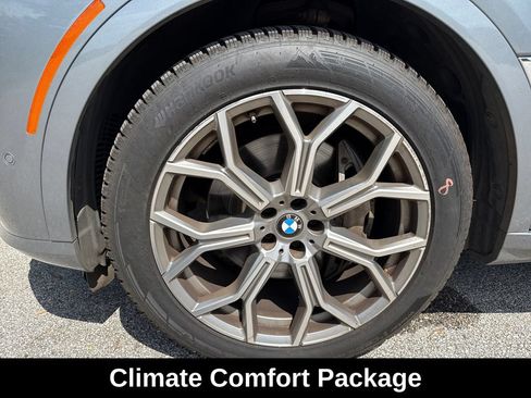 Used 2024 BMW X7 xDrive40i AWD/4WD image 12