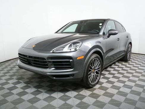 Certified 2023 Porsche Cayenne Coupe image 1