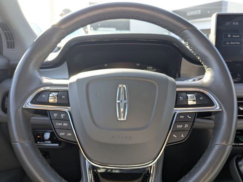 Used 2022 Lincoln Nautilus Reserve w/ Luxury Package FWD image 23