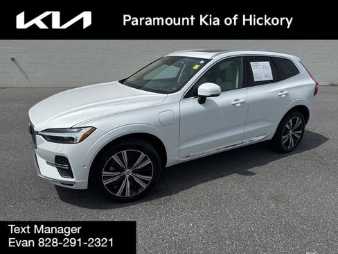 Used 2022 Volvo XC60 T8 Inscription AWD/4WD image 1