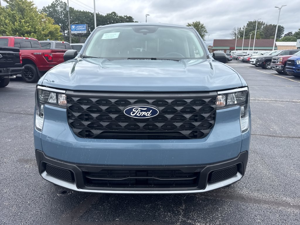 Used 2025 Ford Maverick XLT w/ Equipment Group 301A AWD/4WD image 3
