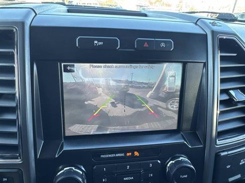 Used 2017 Ford F150 XLT w/ Equipment Group 302A Luxury image 15