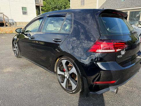 Used 2018 Volkswagen GTI S FWD image 5