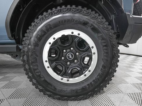 Used 2023 Ford Bronco Badlands w/ Sasquatch Package image 29