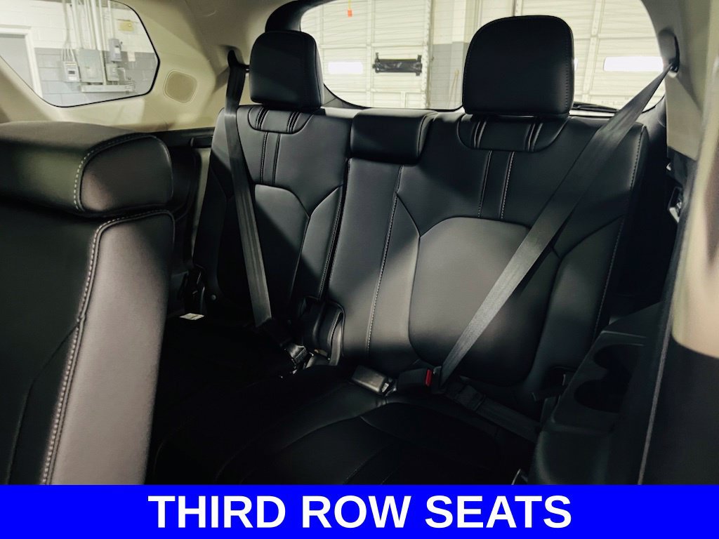 New 2026 Honda Pilot Touring image 12