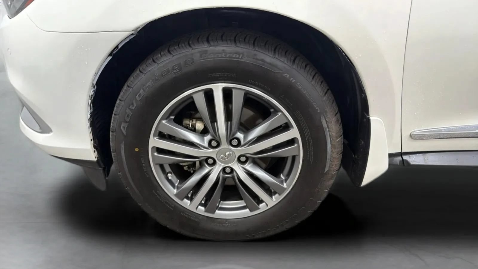Used 2016 INFINITI QX60 Luxe w/ Premium Plus Package AWD/4WD image 29