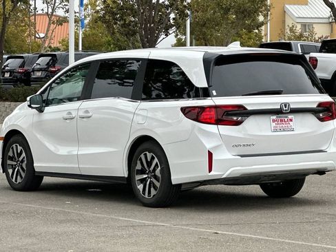 New 2026 Honda Odyssey EX-L image 6