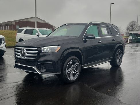 Used 2024 Mercedes-Benz GLS 450 4MATIC image 2