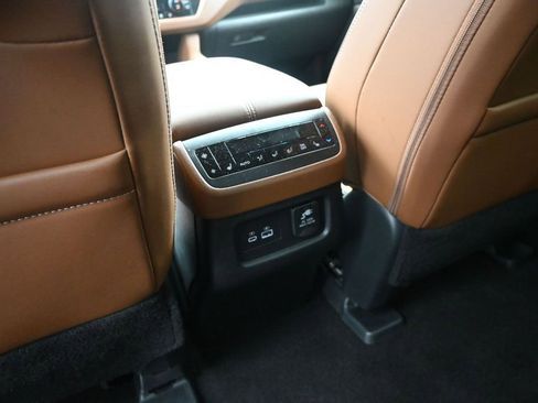 Used 2023 Nissan Pathfinder Platinum w/ Cargo Package AWD/4WD image 13