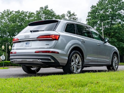 Used 2022 Audi Q7 3.0T Premium Plus AWD/4WD image 5