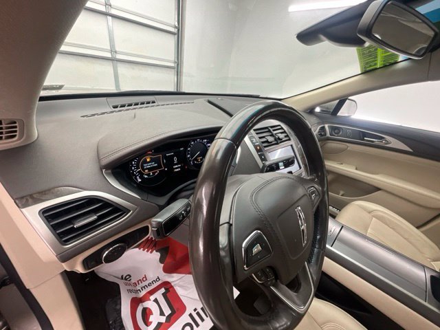 Used 2020 Lincoln MKZ Reserve w/ Elements Package AWD/4WD image 21