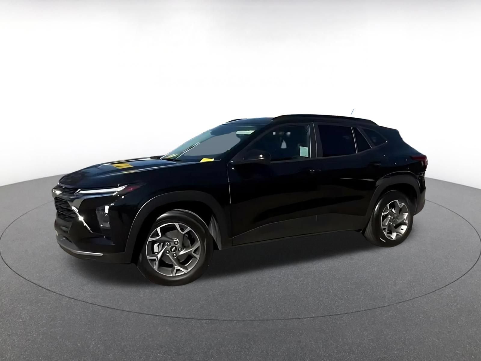 Used 2025 Chevrolet Trax LT w/ LT Convenience Package FWD image 7