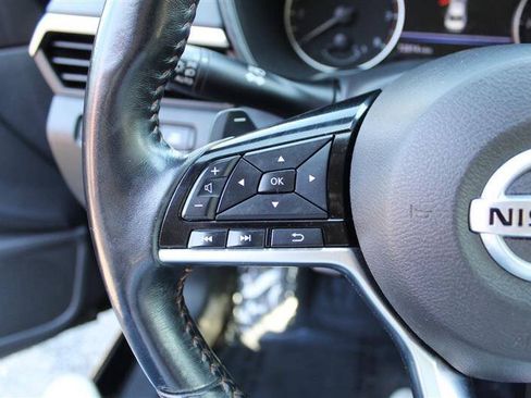 Used 2019 Nissan Altima 2.5 SR FWD image 15